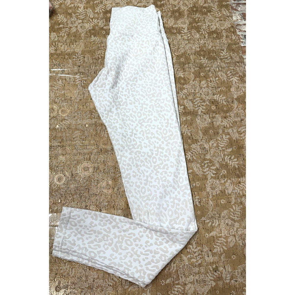 ECHT Women's Full Length Snow Leopard White Leggings Size Lg Running Yoga Gym